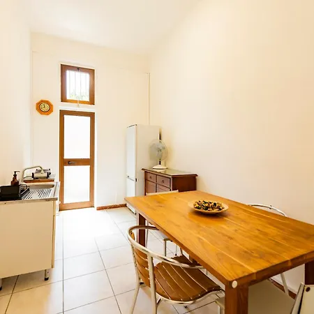 Guesthost - Cozy Liberty Flat X3 Close To The Sea Apartment