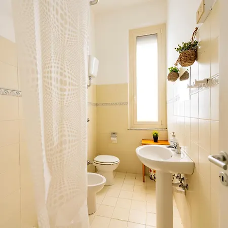 Guesthost - Cozy Liberty Flat X3 Close To The Sea Apartment *